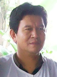 Renthona Singarimbun-20101121-3x4.jpg