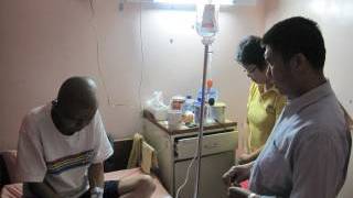 Berkas:20100519-1 Kunjungan rumah sakit.jpg