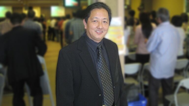 Pdt Dr Immanuel Setopo, MMin di Graha Amal Kasih, GBI Danau Bogor Raya, pada 28 November 2010