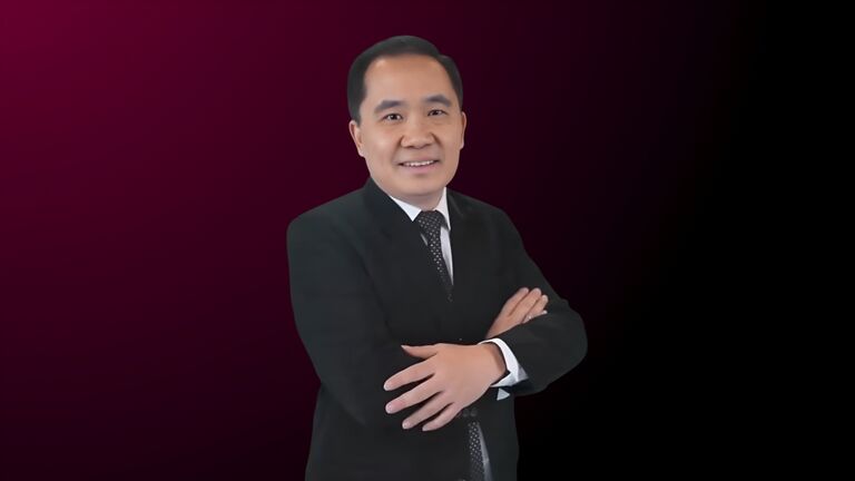 Pdm Hendrik Timadius, MBA, MTh dalam perkenalan dan pengurapan Tim Teologi pada 06 April 2019 di SICC