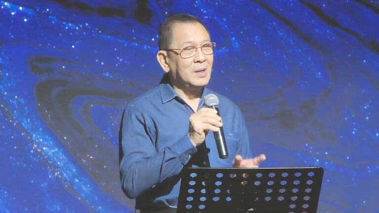 Pdm Lim Jun Thin dalam Doa Pelayan Jemaat Cabang, Sabtu, 08 Maret 2025, di GBI Danau Bogor Raya.