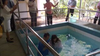 Berkas:20100725-1115 Baptisan 05.jpg