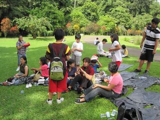 Berkas:20091218 Ibadah padang 08.jpg