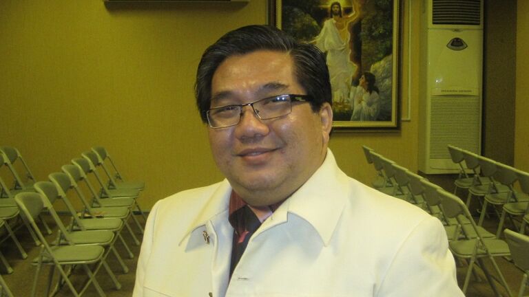 Peter Tjondro-20110424.jpg