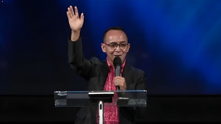 Pdt David Sulardi dalam Ibadah Raya, Minggu, 18 Januari 2026, di GBI Danau Bogor Raya.